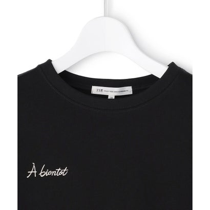 【Oggi掲載】バック刺繍 メッセージロゴ Tシャツ （ベージュ系）｜詳細画像