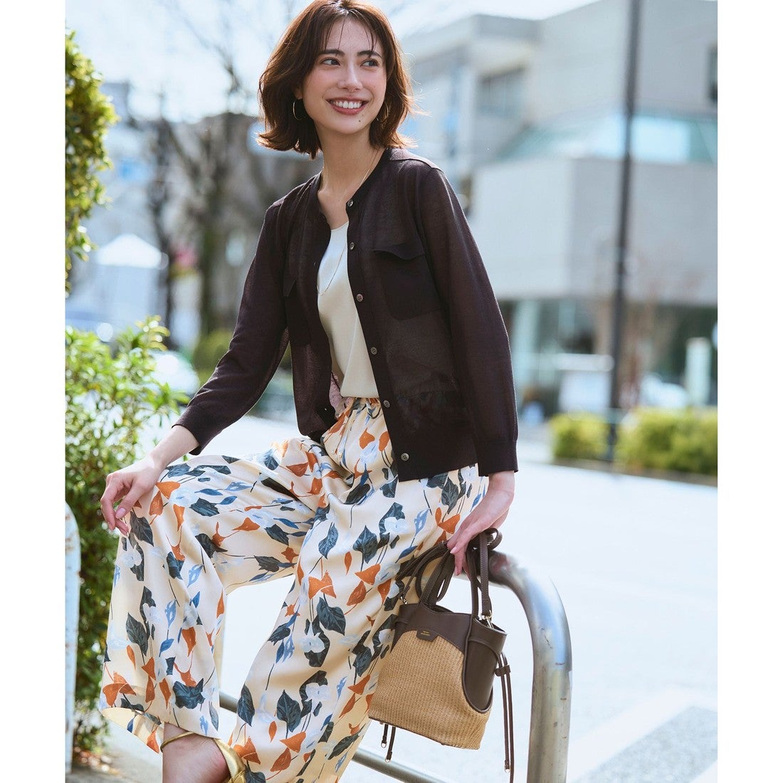 23区 S 【WEB&一部店舗限定カラーあり】シャイニーシアー フラップ