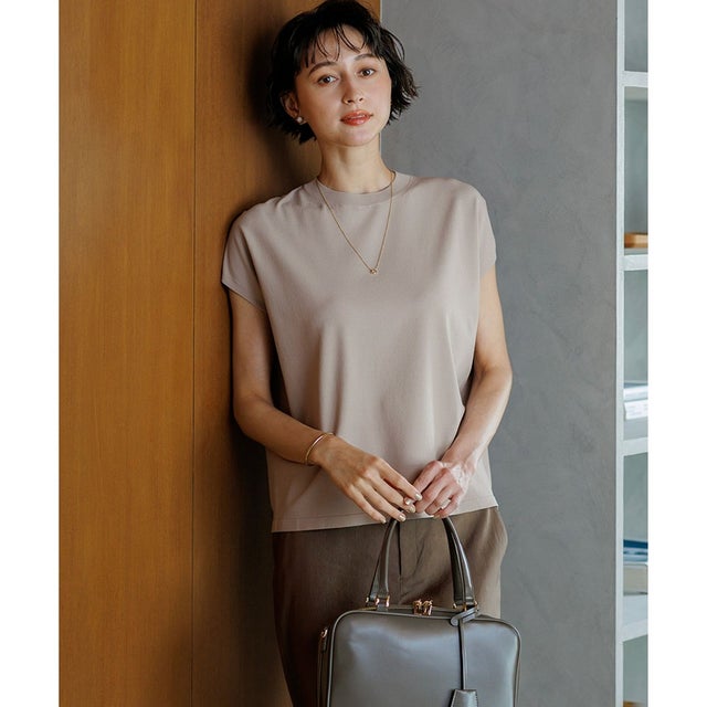 レーヨンポリエステルストレッチ フレンチスリーブ ニット （ベージュ系）