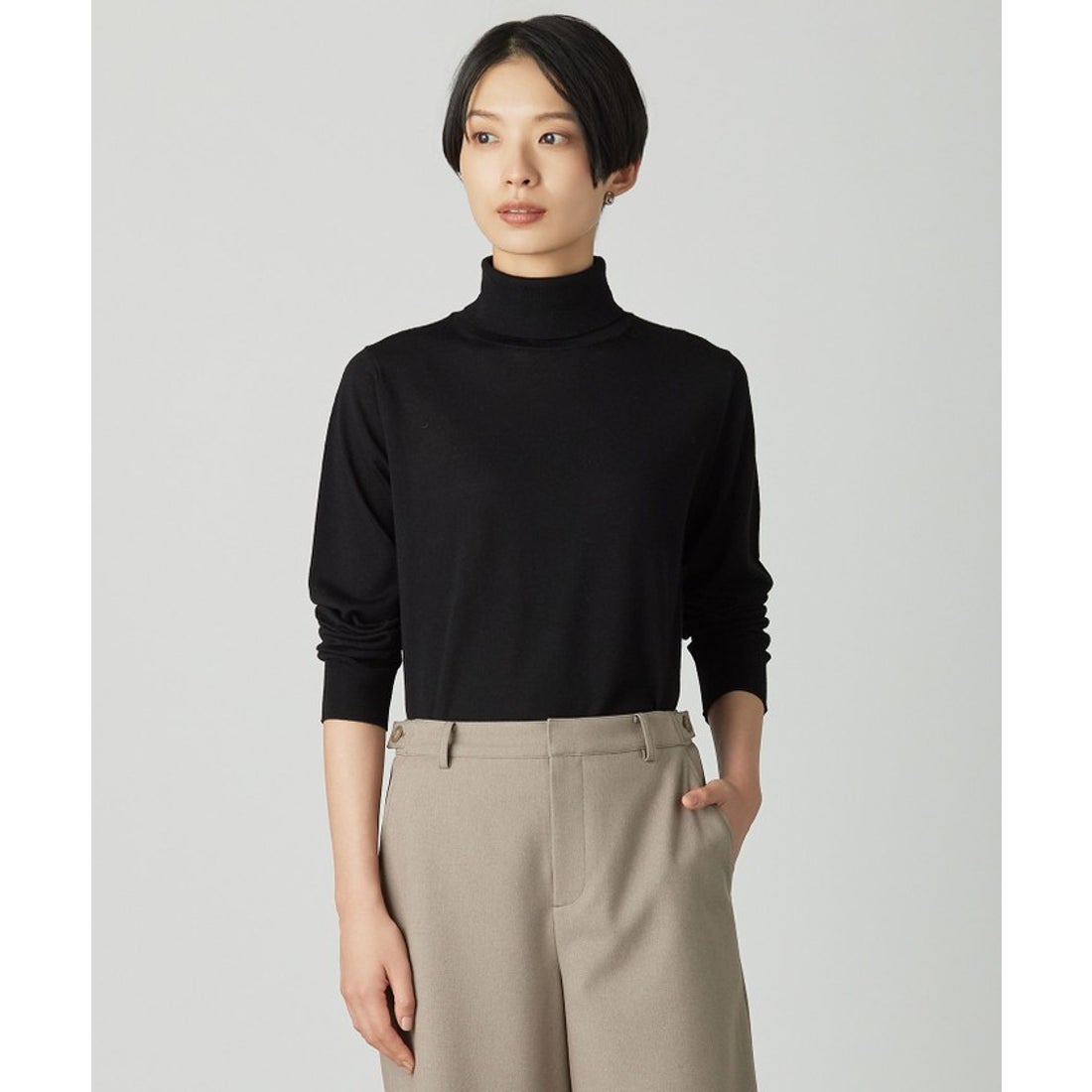 J.PRESS LADIES L（ジェイ プレス レディス オオキイサイズ）【洗える】PURE WOOL タートルネック ニット （ブラック系）