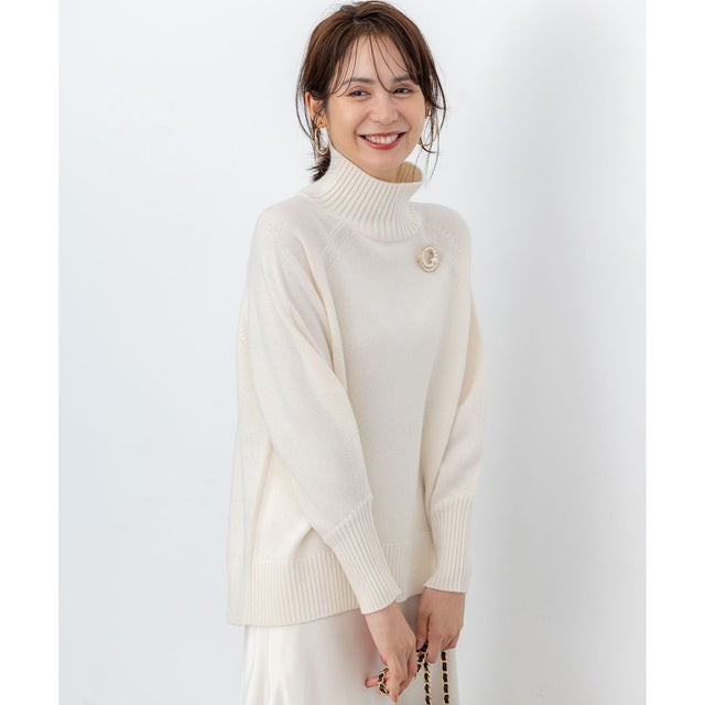 ウールカシミヤミックス ロールネックニット （アイボリー系）
