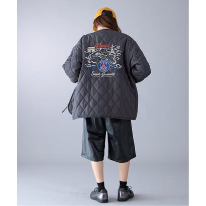 《予約》【Paris Saint-Germain / パリ・サン＝ジェルマン】 JP PANAME QUILT JACKET（カーキ A）｜詳細画像