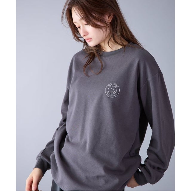 【/ パリ・サン＝ジェルマン】 JP METALLIC LOGO L/S（グレー）