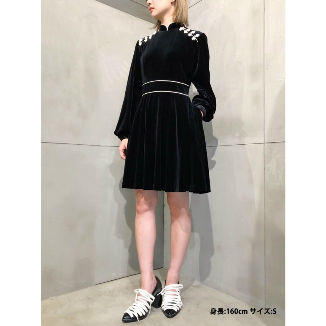 Velor Mandarin Mini Dress （ブラック）