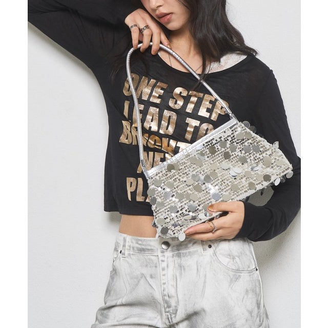【WHO'S WHO gallery】スパンコールショルダーバッグ （silver）