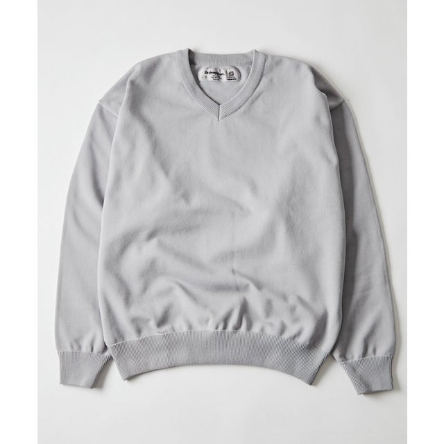 【WHO'S WHO gallery】【Sourcream】Vネックニット （gray）