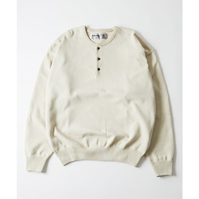 【WHO'S WHO gallery】ウエスタンボタンヘンリーネックニット （ivory）