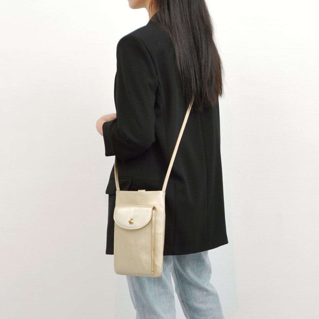 ペルケ perche 姫路レザーヒネリ金具モバイルショルダー （GD 