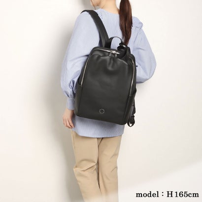 ペレボルサ PELLE BORSA リュック （ブラック）｜詳細画像