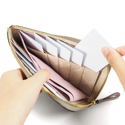 ペレボルサ PELLE BORSA 「フィーネグッズ」短い長財布 （ペールピンク）｜詳細画像