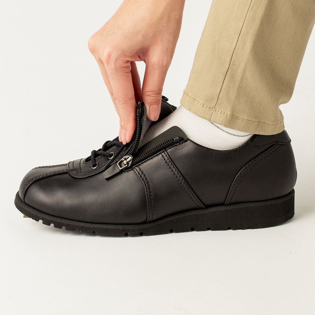 アシックス ウォーキング（ペダラ） ASICS WALKING (PEDALA) ペダラウォーキングシューズ 3E 2.0cmヒール (ブラック)  -靴＆ファッション通販 ロコンド〜自宅で試着、気軽に返品