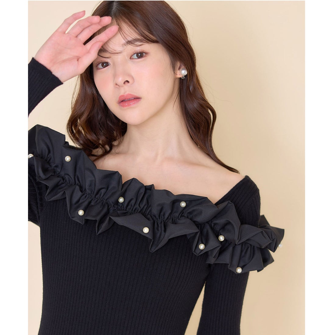 トッコクローゼット tocco closet パール付きフリル切り替えリブニットワンピース - ファッション通販 MAGASEEK