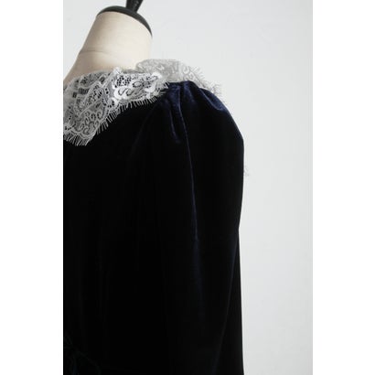 トッコクローゼット tocco closet リボン付きレースネックベロアワンピース｜詳細画像