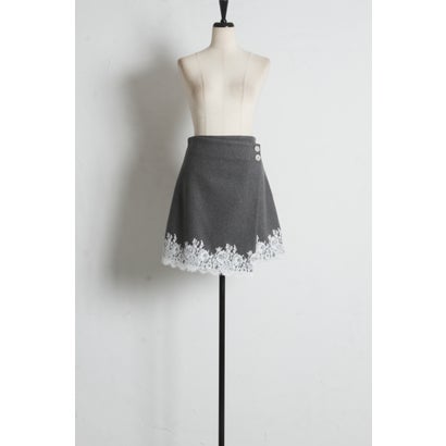 トッコクローゼット tocco closet ビジューボタン付きレーストリムラップミニスカート｜詳細画像
