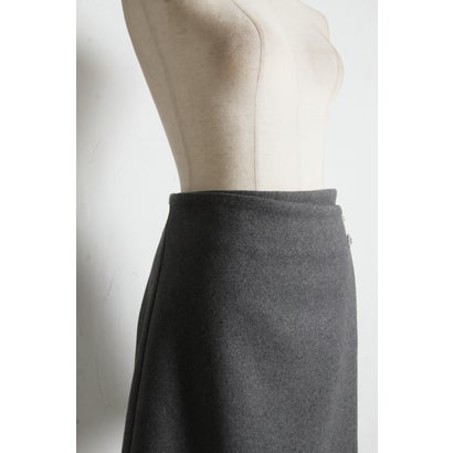 トッコクローゼット tocco closet ビジューボタン付きレーストリムラップミニスカート｜詳細画像