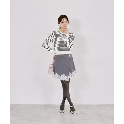 トッコクローゼット tocco closet ビジューボタン付きレーストリムラップミニスカート｜詳細画像