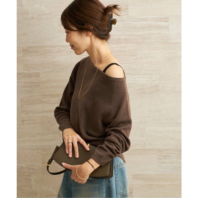 《追加予約》Off shoulder slit ニット 5 （ブラウン）