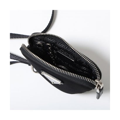PRADA ミニポーチ Re-Nylon 2TT140 2DMI （F0002/NERO/ブラック）｜詳細画像