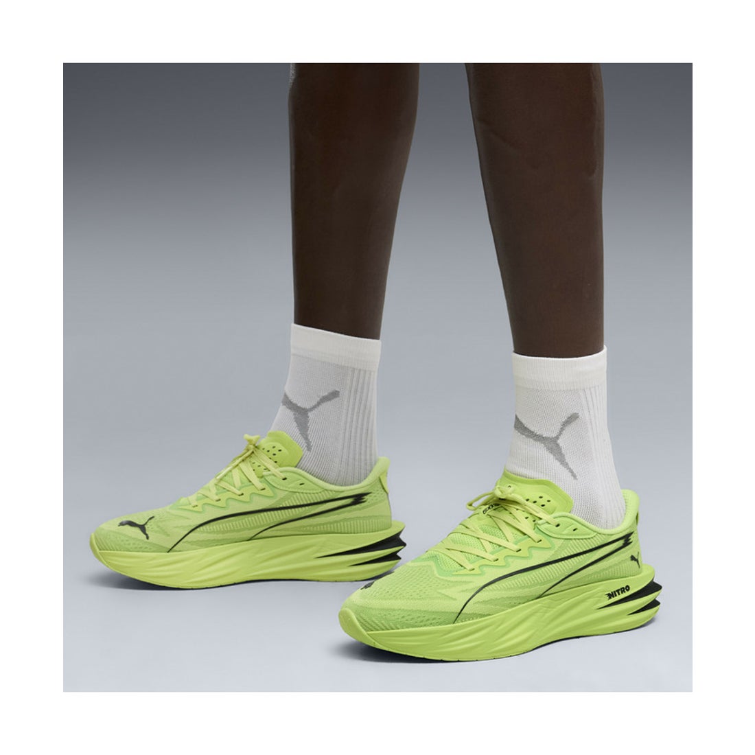 プーマ PUMA メンズ ディヴィエイト ピュア ニトロ ランニングシューズ