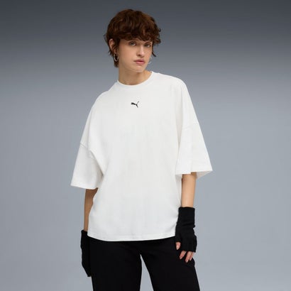 DARE TO オーバーサイズド ルーシュド Tシャツ（DARE TO OVERSIZED RUCHED TEE） （PUMA White）｜詳細画像