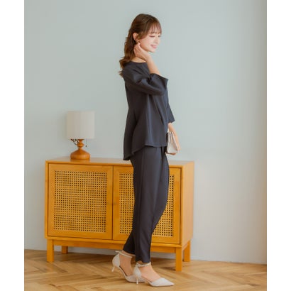 パーティー ドレス 二次会 袖ありペプラムシルエットトップス×テーパードパンツセットアップ 結婚式 二の腕カバー大きいサイズ 低身長 20代 30代 お呼ばれ 結婚式 （ネイビー）｜詳細画像