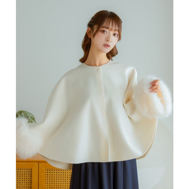 パーティー 結婚式 ケープコート フェイクファー 取り外し可能 ふわふわ ポンチョ （オフホワイト）