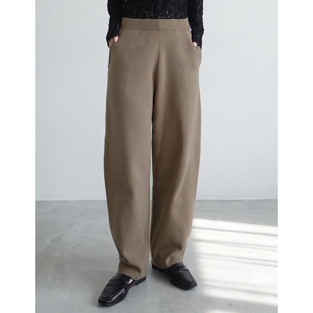 [新色追加][低身長/高身長サイズ有]ニットバレルレッグカーブパンツ （グレージュ）