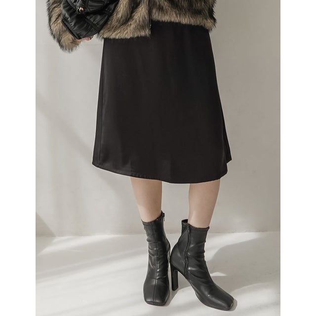 [TREND BOTTOM COLLECTION]サテンミディナロースカート （ブラック）