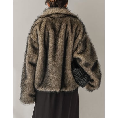 [OUTER COLLECTION]フェイクファースタンドブルゾン （ベージュ）｜詳細画像
