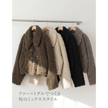 [OUTER COLLECTION]プードルファーダッフルジャケット （グレージュ）｜詳細画像
