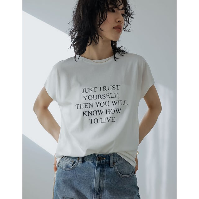 選べるフロントロゴフレンチスリーブTシャツ （ホワイトメッセージ）