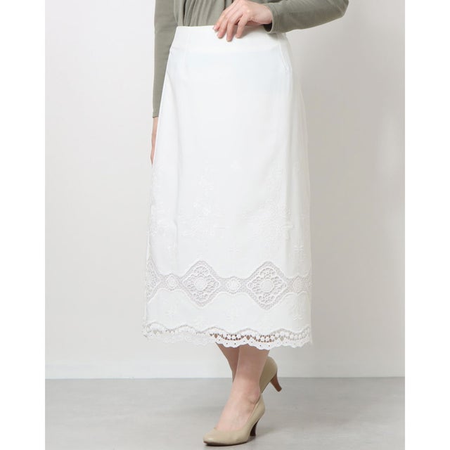 
                  刺繍ロングスカート （オフホワイト）