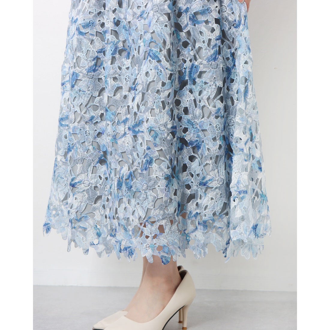 新品✨BLAMINK　レースフレアロングスカート　花柄　ブルー　36