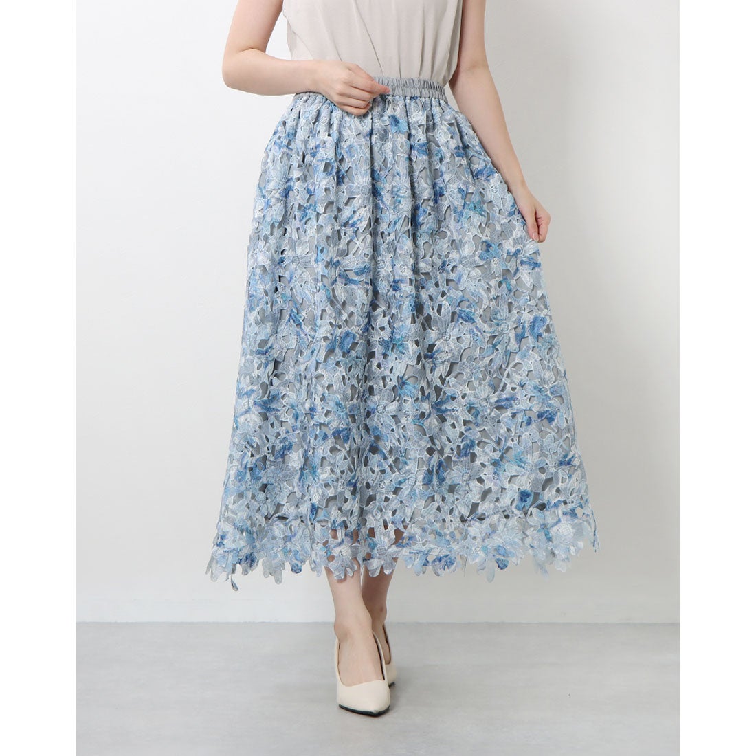 新品✨BLAMINK　レースフレアロングスカート　花柄　ブルー　36