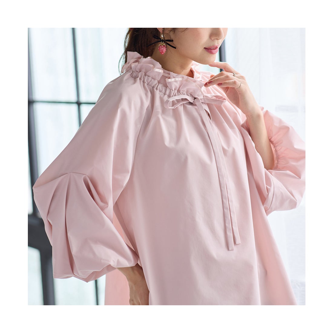 ローズティアラ RoseTiara バルーン袖ブラウス （ダークブルー） -靴 