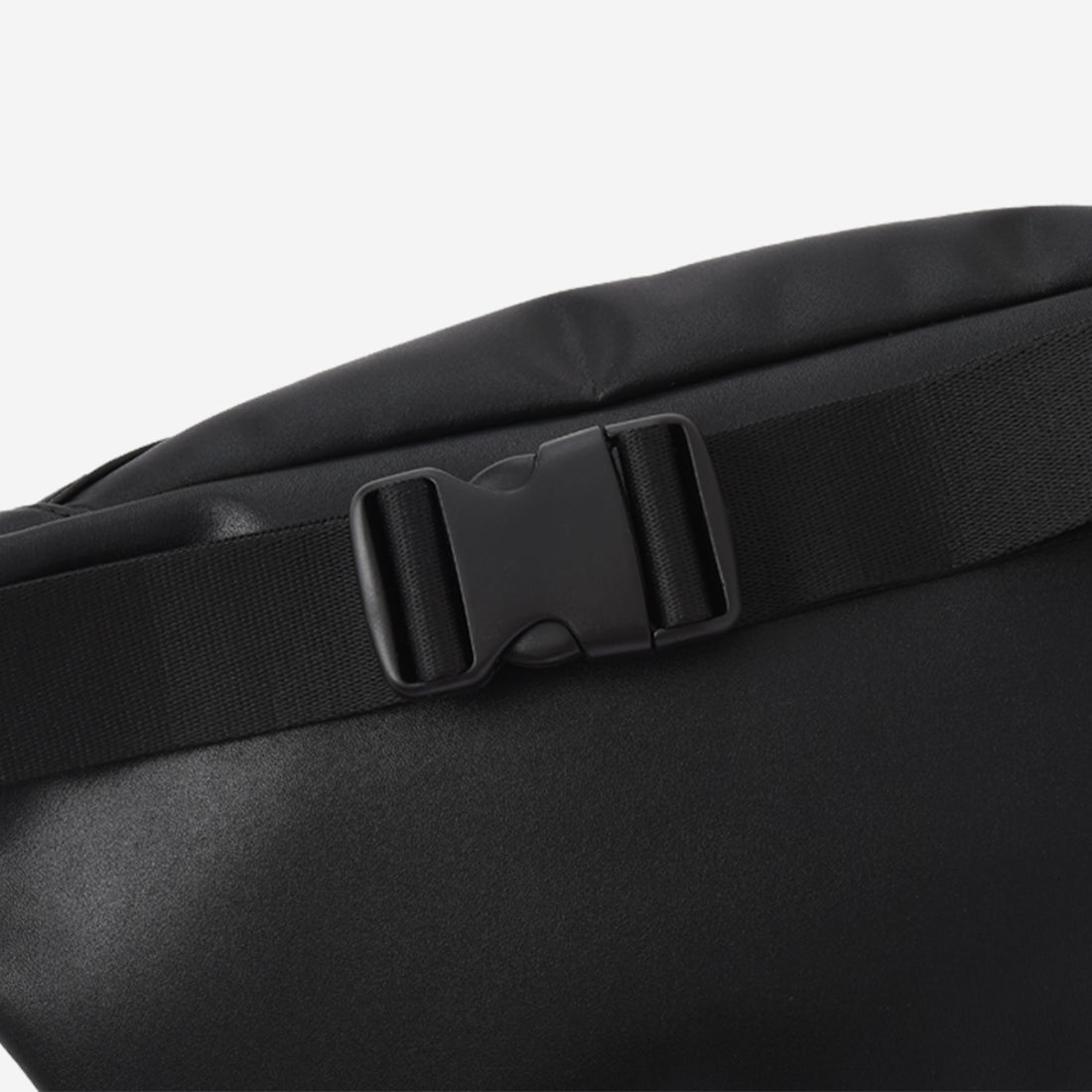 リザード ReZARD Metal Plate Leather Body Bag （ブラック） -靴 