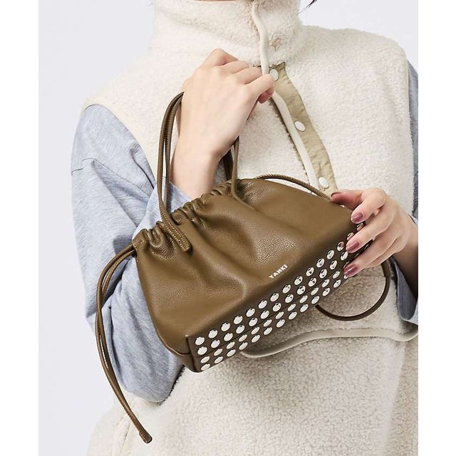 【YAHKI】YH-827 HAND BAG/巾着バッグ/スタッズ/レザーバッグ （ブラウン）