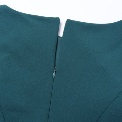 ウエストボタンポイントフレアボートネックワンピース （Verde Petrolio）｜詳細画像