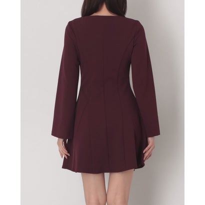 胸元開きデザインフレアワンピース （Bordeaux Rosso）｜詳細画像