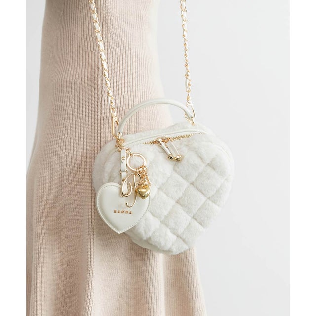 【HeartCollection】2WAYキルティングファーハートショルダーバッグ （IVORY）