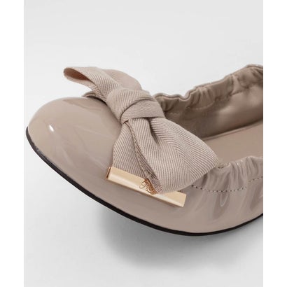 ランダ RANDA リボンギャザーエナメルフラットパンプス （BEIGE）｜詳細画像