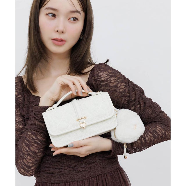 【Heart Collection】ファーポーチ付きラメツイードスマホショルダー （IVORY）