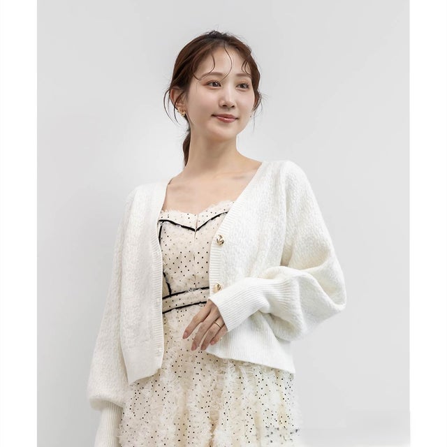 デザイン編みVネックニットカーディガン （WHITE）