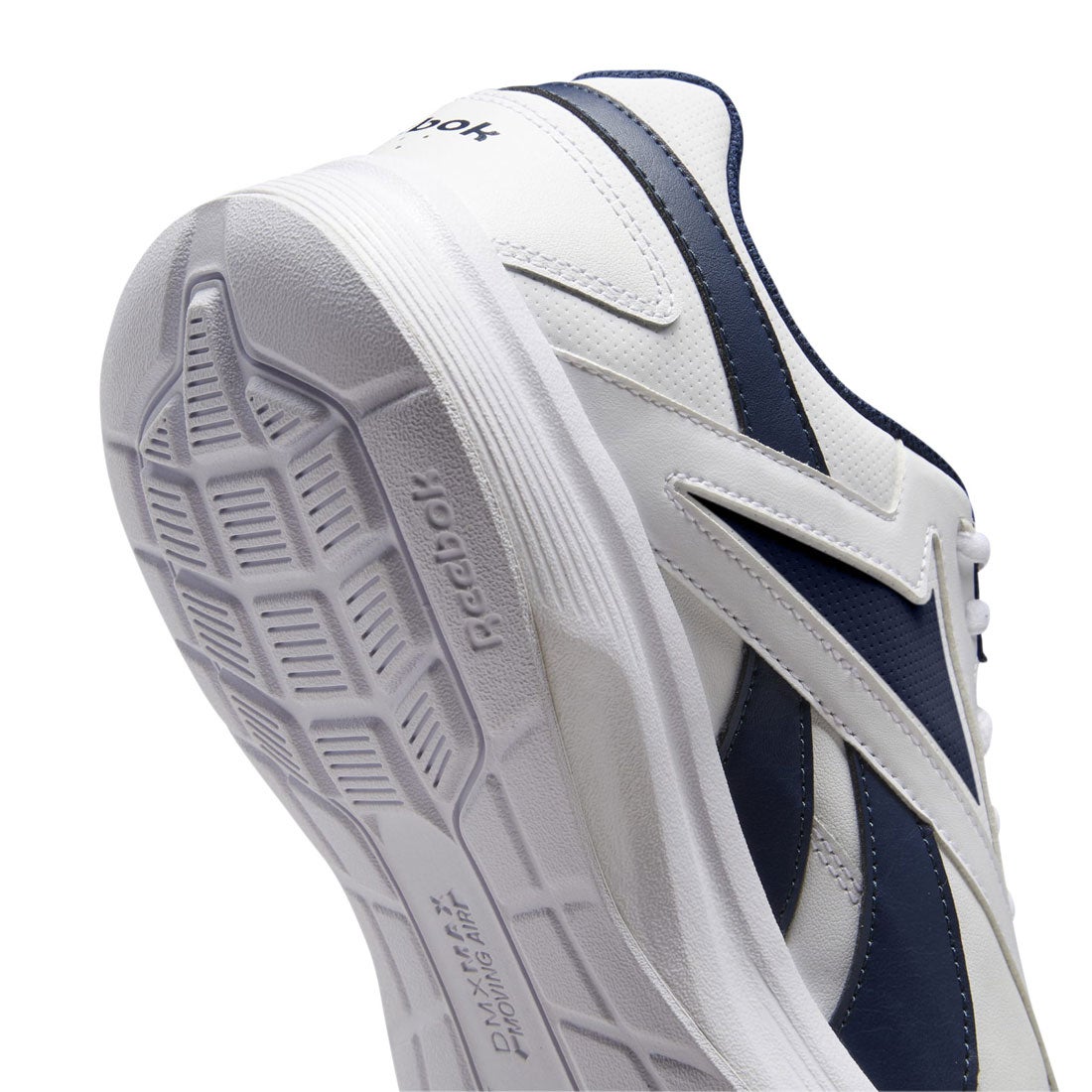 ウォーク ウルトラ DMX MAX エクストラワイド / Walk Ultra 7.0 DMX MAX Extra-Wide Shoes （ホワイト） -Reebok 公式オンラインショップ