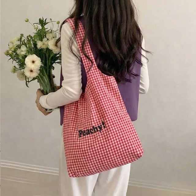 トートバッグ レディース A4 軽い 軽量 肩掛け 手持ち 手提げ チェック ストライプ 通勤 通学 推し活 旅行 トラベル 買い物 おしゃれ （レッド(チェック)）