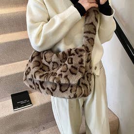 ショルダーバッグ レディース B5 軽い 軽量 フェイクファー レオパード マチ広 手提げ おしゃれ 上品 結婚式 旅行 ヒョウ柄バッグ （モカベージュ）