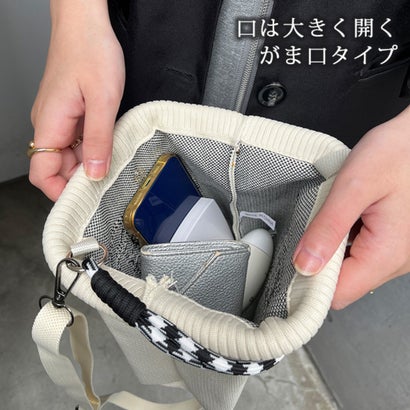 ショルダーバッグ ハンドバッグ がま口バッグ 口金 レディース 小さめ 軽量 ミニ 斜めがけ ニット カメリア 花柄 縦型 2way おしゃれ 大人 結婚式 母の日 （アイボリー）｜詳細画像