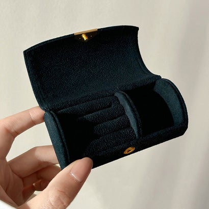 ジュエリーボックス アクセサリーケース ミニ 持ち運び 携帯用 旅行 レディース メンズ 宝石箱 おしゃれ ピアス リング 指輪 収納 （ネイビー）｜詳細画像