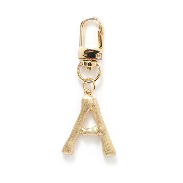 チャーム バッグチャーム キーホルダー アルファベット イニシャル レディース アクセサリー 木 文字 レトロ プレゼント ゴールド 韓国ファッション チンチャコリア （A）