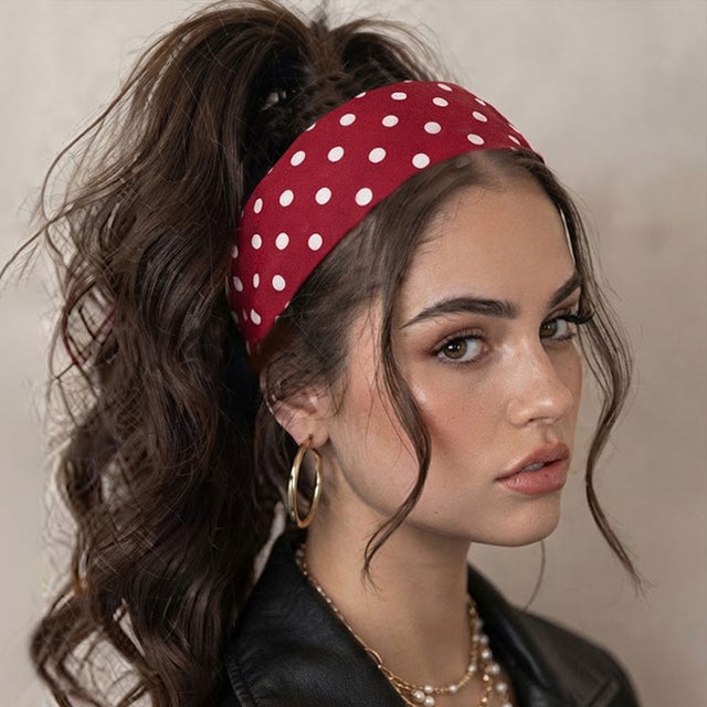 ヘアバンド ヘアターバン カチューシャ レディース ヘアアクセサリー ドット 痛くない 髪留め 可愛い おしゃれ 洗顔 スポーツ 汗止め 大人 （レッド）
